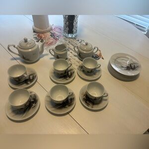 Vintage Hayasi Kutani Hand painted Mt. Fuji and Water Wheel China